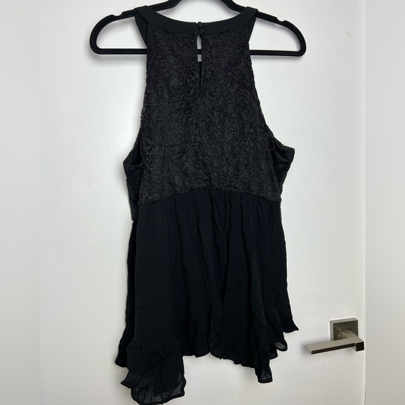 Tank Blouse with Lace - Picture 2 of 6